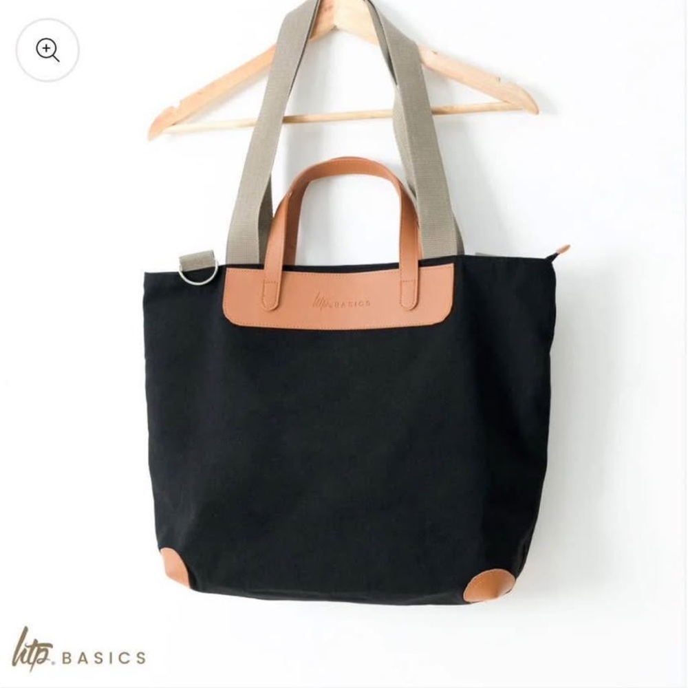 Black and Tan Women's Tote Bag